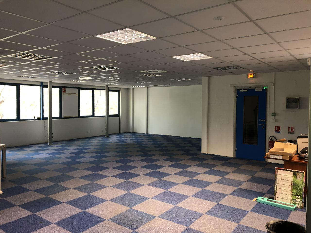 Local d'activité Fresnes 520m² Location local d'activité Fresnes Val-de-Marne OLACT2311242 2